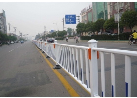 伊犁哈萨克自治州市政道路护栏工程